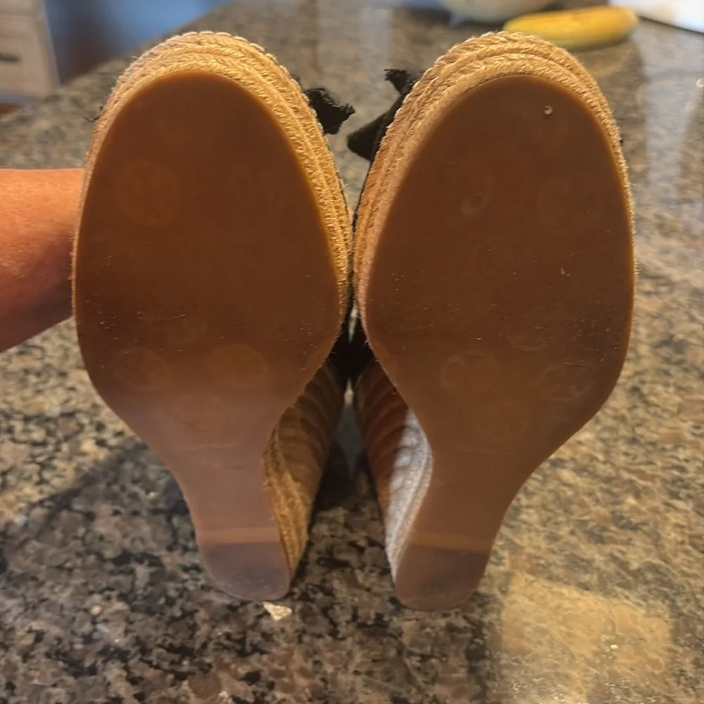 Tory Burch “Jackie” wedge espadrilles size 9B.